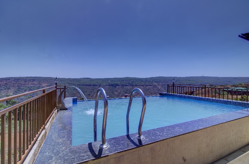 StrawBella Inn Villa | A Villa in Mahabaleshwar with Infinity Swimming pool.7 BHK - StrawBella Inn Villa | A Villa in Mahabaleshwar with Infinity Swimming pool.7 BHK, Bhose - Mahabaleshwar Rd, Dhangarwadi, Maharashtra 412806, India