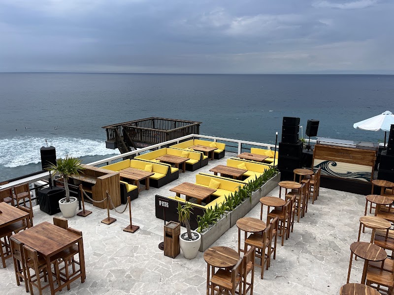 Single Fin Bali - Single Fin Bali Pantai Suluban, Black Machine Surf And Coffee, Jl. Mamo No.201, Pecatu, Kec. Kuta Sel., Kabupaten Badung, Bali 80361, Indonesia