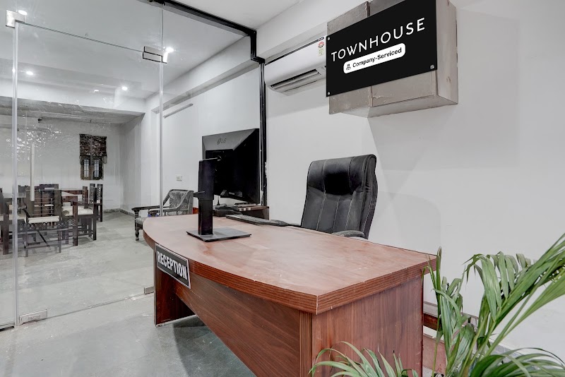Super Townhouse by OYO Sector 46 Huda Market - Super Townhouse by OYO Sector 46 Huda Market, Plot No. 2529, Phase 2, Urban Estate, Sector 46, Gurugram, Haryana 122001, India