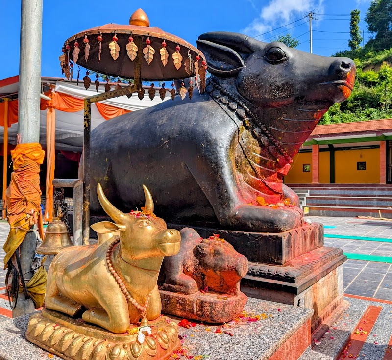 Doleshwar Mahadev Temple - Doleshwar Mahadev Temple JCQQ+G9V, Suryebinayak - Doleswor Rd, Suryabinayak 45200, Nepal