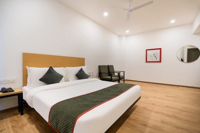 Townhouse by OYO The Awadh Airport - Townhouse by OYO The Awadh Airport 226023, G7/49 G7, 49, Amar Shaheed Path, Phase 2, Hindnagar Colony, Transport Nagar, Lucknow, Uttar Pradesh 226012, India