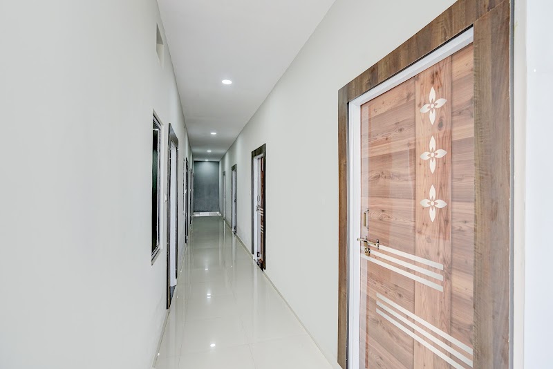 Hotel O By OYO Rio - Hotel O By OYO Rio, plot no 101, khamhariya road, Junwani Rd, near near shankra chaya college, Anustha Residency, Bhilai, Chhattisgarh 490020, India