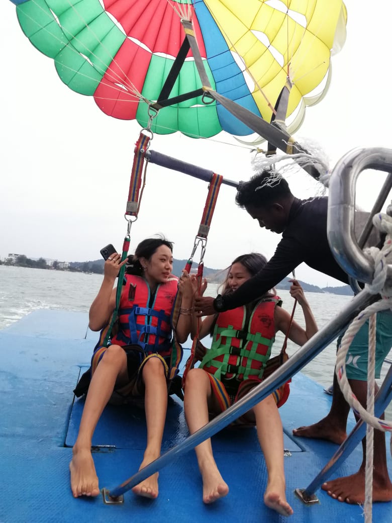 XOXO Watersports - XOXO Watersports, Kiosk No 10, Pantai Cenang Berdekatan Sandy Beach Resort, 07000 Langkawi, Kedah, Malaysia