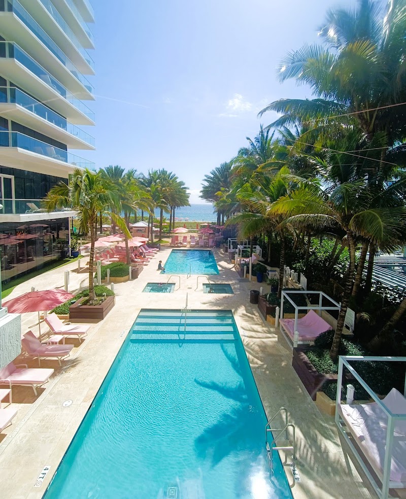 Grand Beach Hotel Surfside