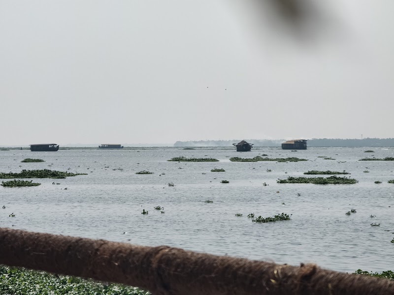 Alleppey Backwaters - Alleppey Backwaters G99J+2PF, Meenappally, Kuttamangalam, Kuppapuram, Kainakary North, Kerala 688011, India