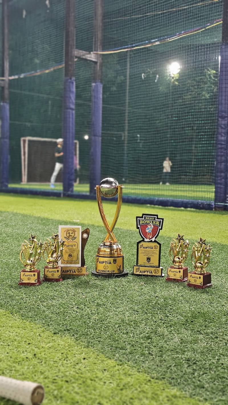 V4 Sports Arena - V4 Sports Arena Yashwant Smruti, ANAND NAGAR BARKHA CO-OPERATIVE GROUP HOUSING SOCIETY, Bhandup Village Rd, opp. Usha Nagar, Usha Nagar, Bhandup West, Mumbai, Maharashtra 400078, India