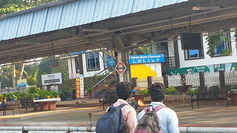 Alappuzha Railway Station - Alappuzha Railway Station, Kunnumpuram, Alappuzha, Keralam 688012, India