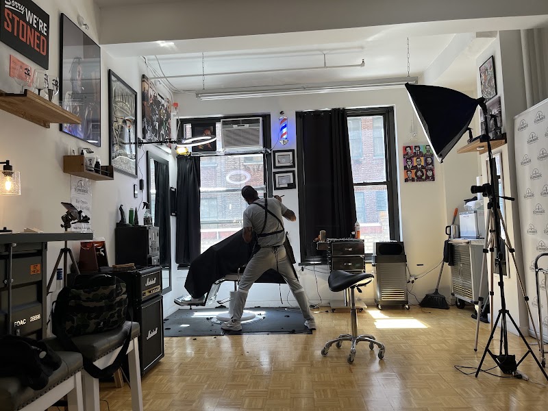 The Clipping Grounds NYC - The Clipping Grounds NYC 234 W 27th St, New York, NY 10001, USA