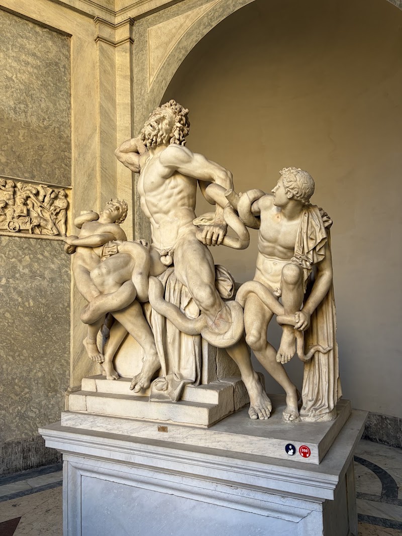 Through Eternity Tours - Through Eternity Tours, Via Stamira, 63, 00162 Roma RM, Italy