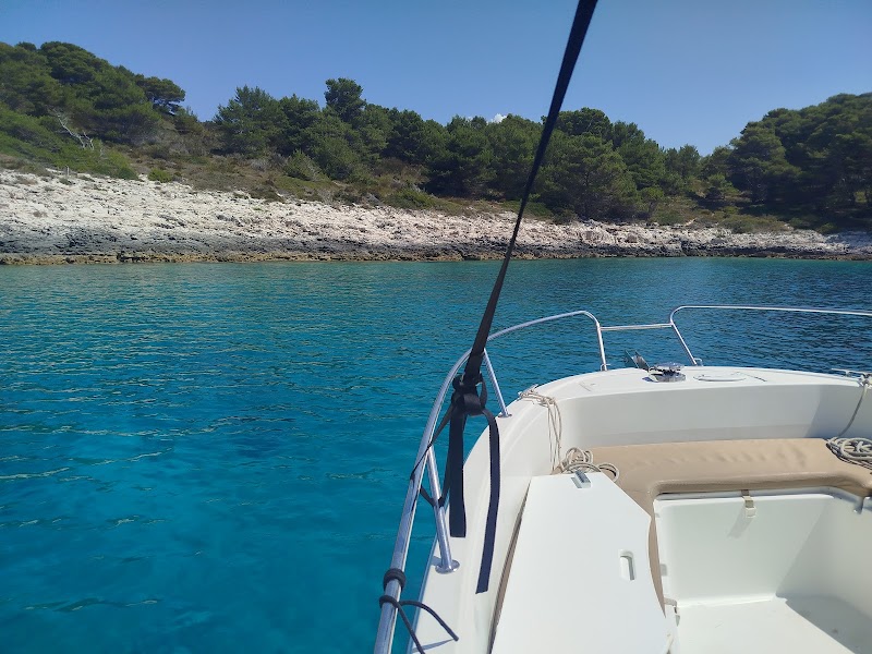 HvarBoats Riva - HvarBoats Riva Šetalište put Križa 3, 21450, Hvar, Croatia