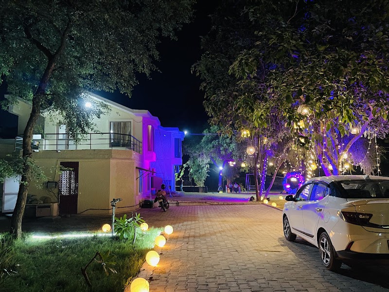 Willow Woods Farmhouse Gurgaon - Willow Woods Farmhouse Gurgaon, Sohna - Gurgaon Rd, near HSIIDC Udyog Kunj, Alipur, Haryana 122102, India