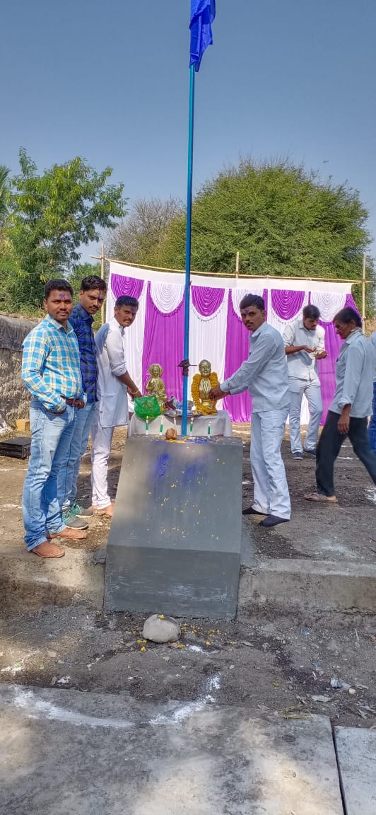 Buddhist Vihar - Buddhist Vihar, MXW2+HJ2, Unnamed Road, Kalegaon Ghat, Maharashtra 431123, India