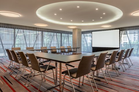 Sheraton Zurich Hotel - Sheraton Zurich Hotel Pfingstweidstrasse 100, 8005 Zürich, Switzerland