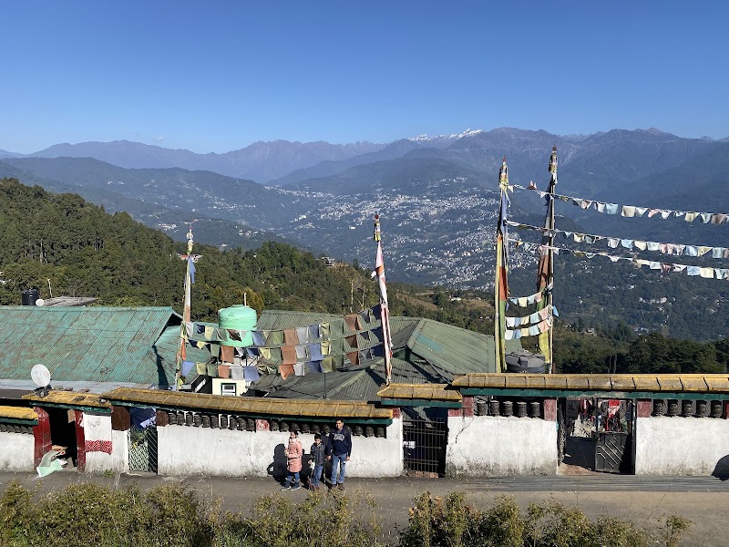 Rumtek Dharma Chakra Centre - Rumtek Dharma Chakra Centre Tsurphu Labrang Pal Karmae Sangha Dhuche, Dharma Chakra Centre, 7HQ6+FHG, Sikkim 737135, India