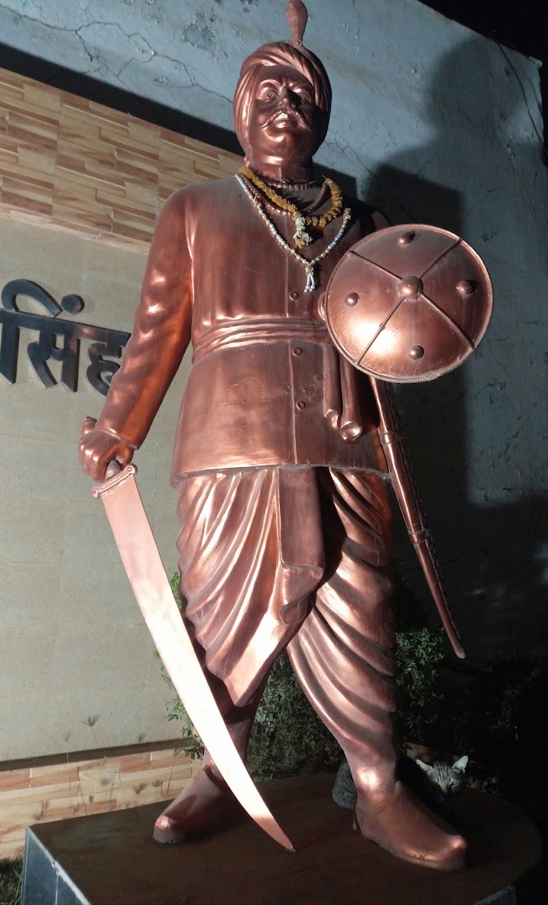 Shahid virnarayan sinh chowk kurud - Shahid virnarayan sinh chowk kurud, RPP8+8JG, Kurud - Megha Rd, Kurud, Chhattisgarh 493663, India