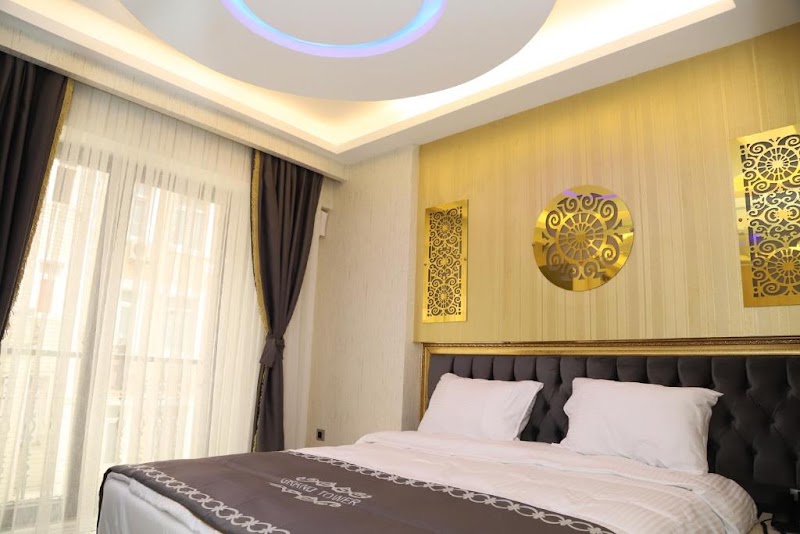Grand Tower Hotel - Grand Tower Hotel, Saraç İshak, Tiyatro Cd. No:44, 34130 Fatih/İstanbul, Türkiye