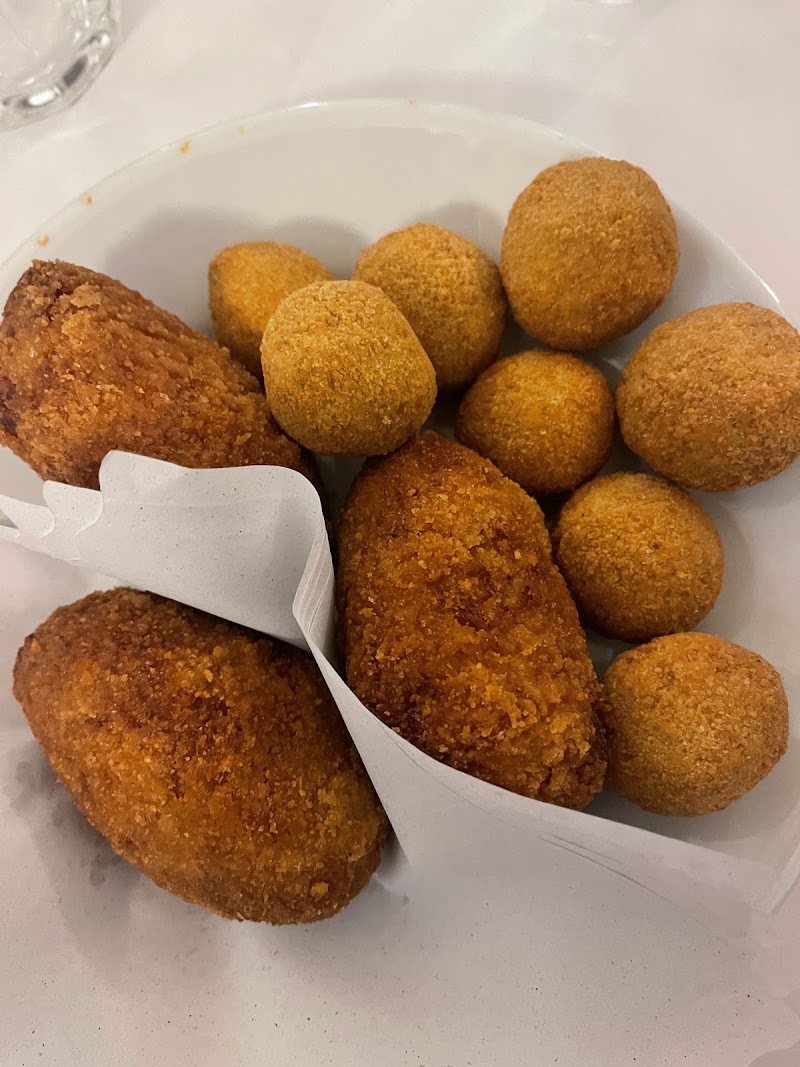 Pizzeria Remo A Testaccio - Pizzeria Remo A Testaccio, Piazza di S Maria Liberatrice, 44, 00153 Roma RM, Italy