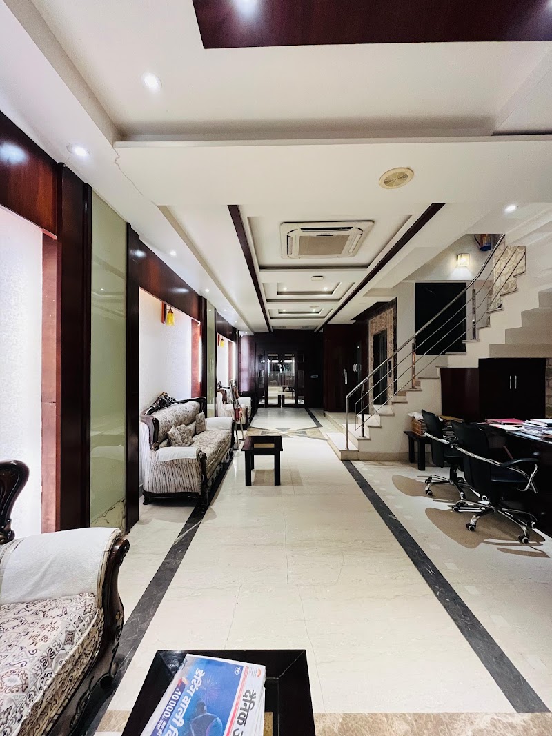 Hotel Varanasi Heritage - Hotel Varanasi Heritage B2/50A, Bhadaini, Tulsi Ghat, Assi Rd, Shivala, Varanasi, Uttar Pradesh 221001, India