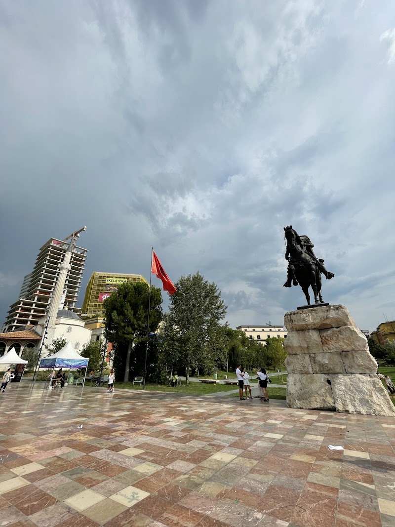 Skanderbeg Square - Skanderbeg Square, Plaza Tirana, Sheshi Skender Beu, Tiranë 1001, Albania