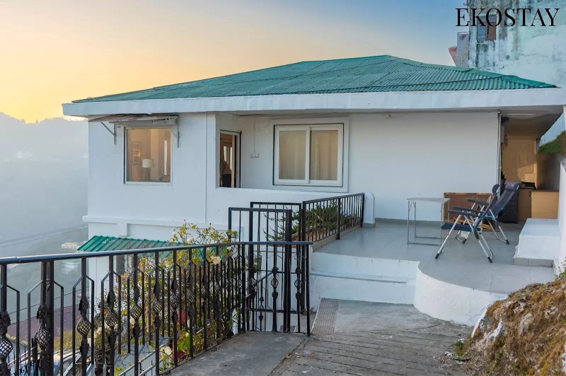 Hampton Villa – Villa in Mussoorie - Hampton Villa – Villa in Mussoorie Hampton Villa, Hampton Rd, The Mall Road, Mussoorie, Uttarakhand 248179, India