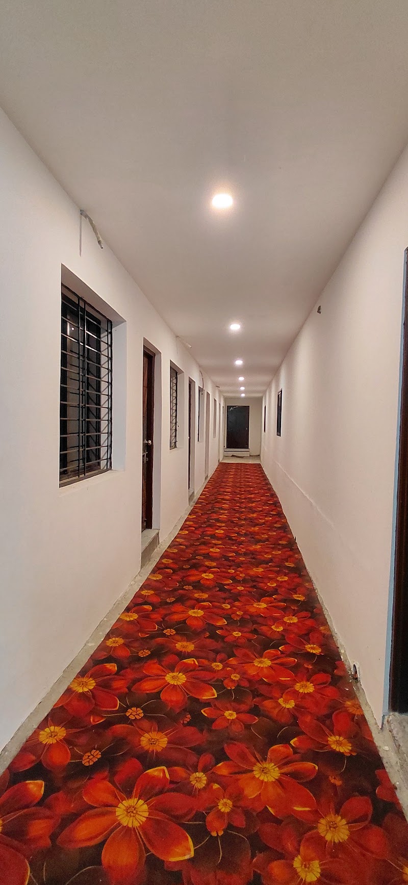 HOTEL SHIVAY DELUXE - HOTEL SHIVAY DELUXE Pipla Fata, opposite Nagpure celebration lawn, Chandrakiran Nagar, Nagpur, Maharashtra 440034, India
