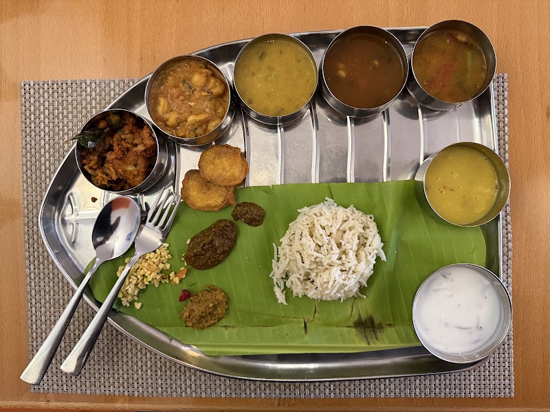 Shri Krishna Bhavan Vegetarian Restaurant - Shri Krishna Bhavan Vegetarian Restaurant Shamma Building - 318 8C St - Al Karama - Dubai - United Arab Emirates