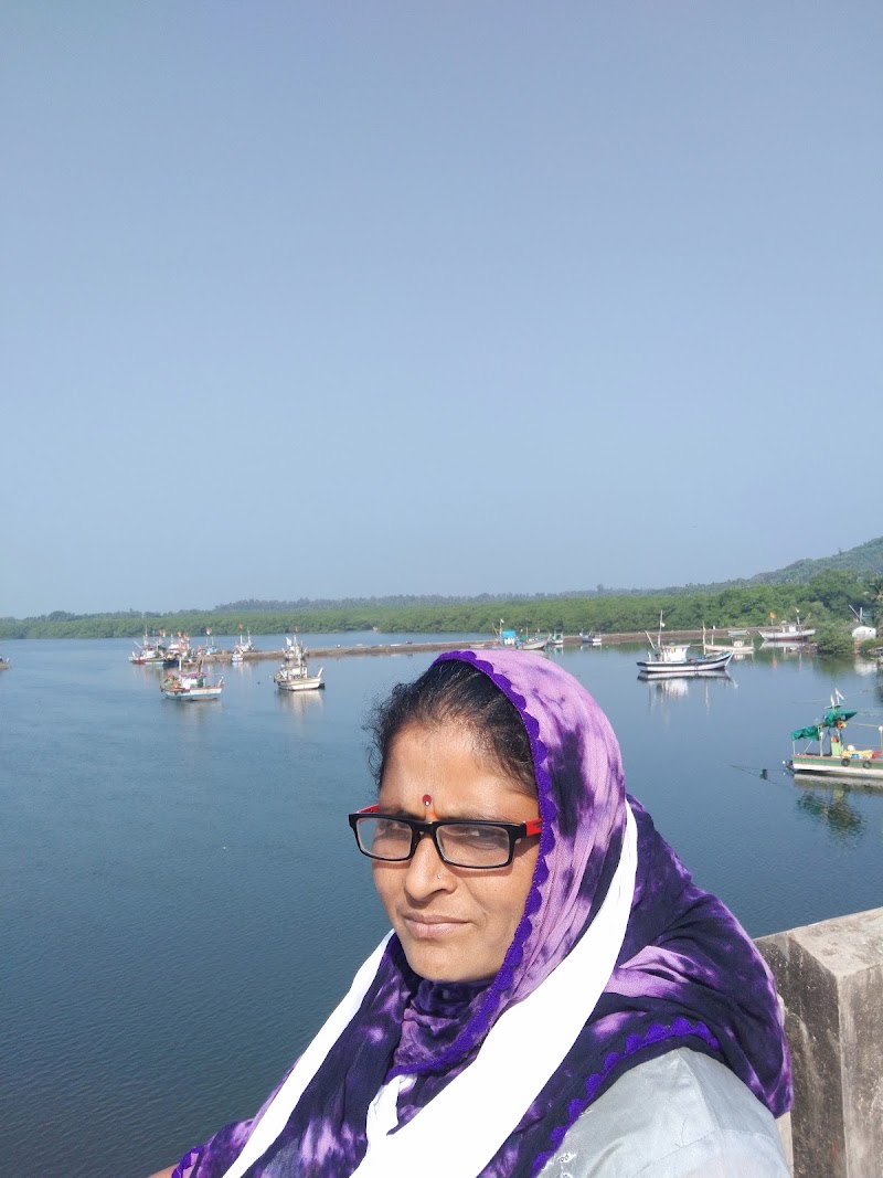 Sea point - Sea point 47V8+5J, Ganpatipule, Maharashtra 415615, India