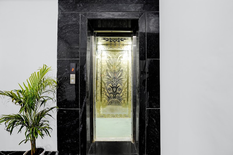 Townhouse Oak by OYO Sector 18 Metro Station Formerly Raasha Inn - Townhouse Oak by OYO Sector 18 Metro Station Formerly Raasha Inn PLOT NO 358, A Block, Pocket A, Sector 19, Noida, Uttar Pradesh 201301, India