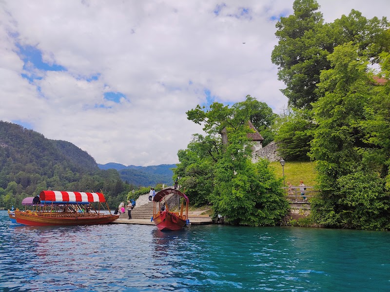 PLETNA BOATS BLED - PLETNA BOATS BLED Cesta svobode 10, 4260 Bled, Slovenia