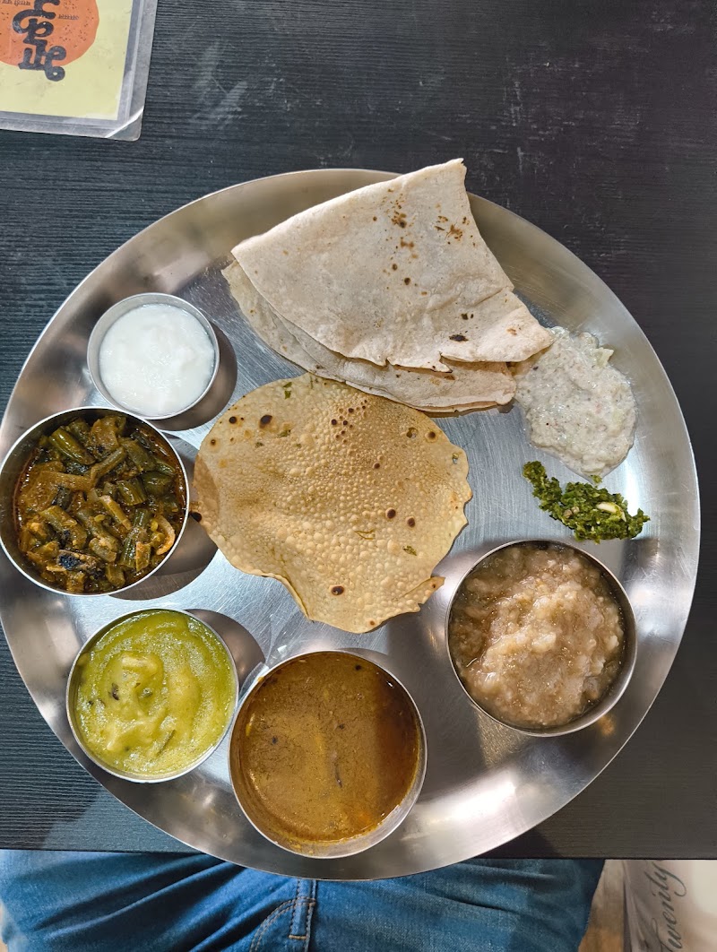 Bhakar Restaurant and Spices - Bhakar Restaurant and Spices C-01, Chourangi Complex, Nagala park, near Zilla Parishad Road, Sargam Vihar, Nagalapark, Kolhapur, Maharashtra 416003, India