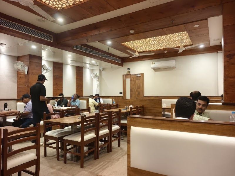 Bawarchi Restaurant - Bawarchi Restaurant 6, Delhi Gate Cir, Old City, Nayapura, Bapu Bazar, Nada Khada, Udaipur, Rajasthan 313001, India
