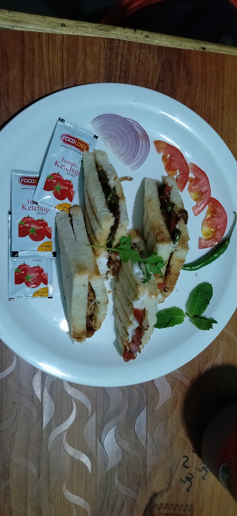 Moon Light Cafe - Moon Light Cafe, 2872+93W, Jari, Himachal Pradesh 175105, India