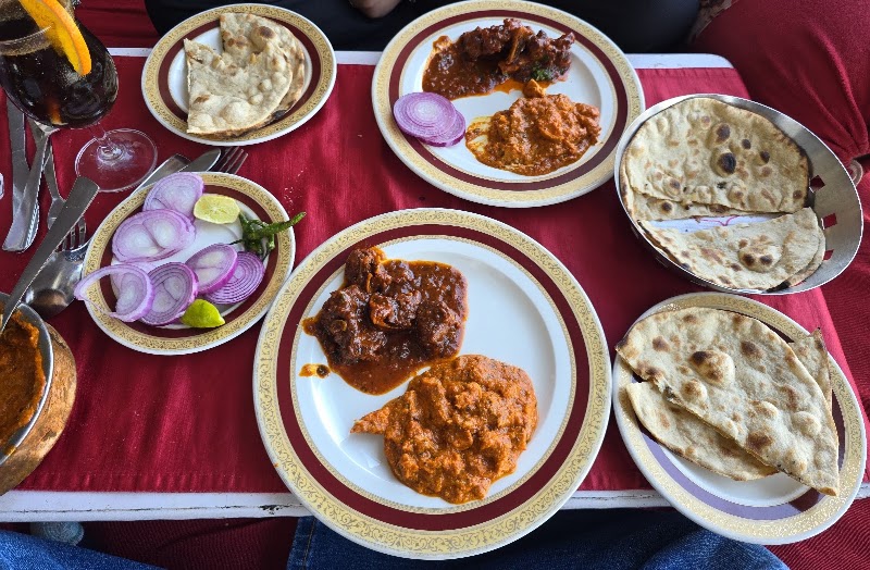 Restaurant Harigarh - Restaurant Harigarh Ambrai Rd, Outside Chandpole, Hanuman Ghat, Ambamata, Udaipur, Rajasthan 313004, India