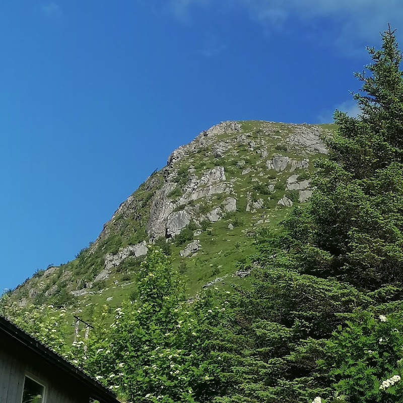 Nubben Respite Viewpoint - Nubben Respite Viewpoint, Flakstadveien 498, 8380 Ramberg, Norway