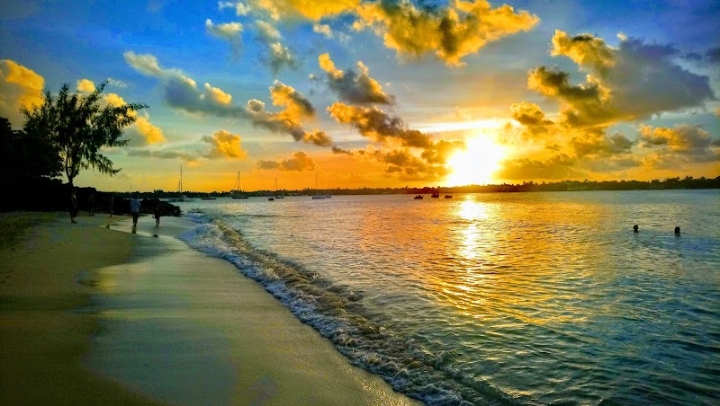 La Cuvette Public Beach - La Cuvette Public Beach, Grand Baie, Mauritius
