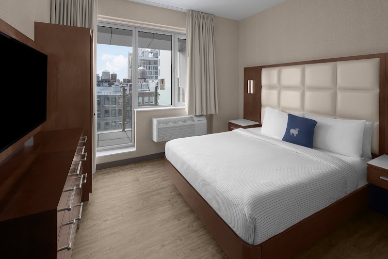 Cambria Hotel New York - Chelsea - Cambria Hotel New York - Chelsea 123 W 28th St, New York, NY 10001, USA