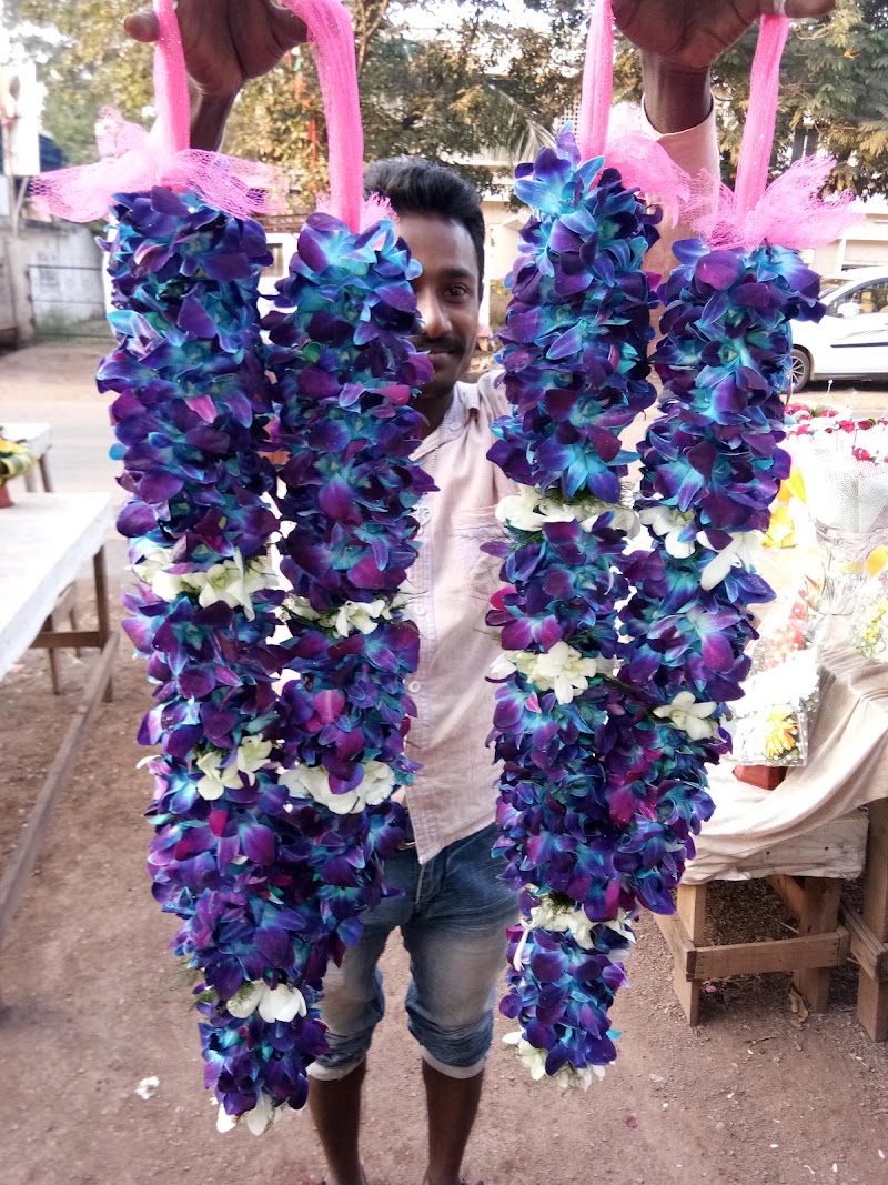 Red rose flower decoration - Red rose flower decoration, Sai mandir road sector 6, Sector 6, Bhilai, Chhattisgarh 490006, India