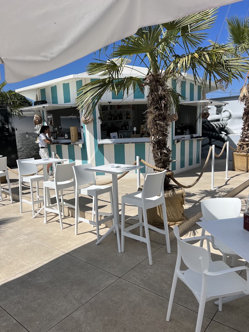 Nautica Pioppi srl - Nautica Pioppi srl Piazza Marina, 1, 37019 Peschiera del Garda VR, Italy