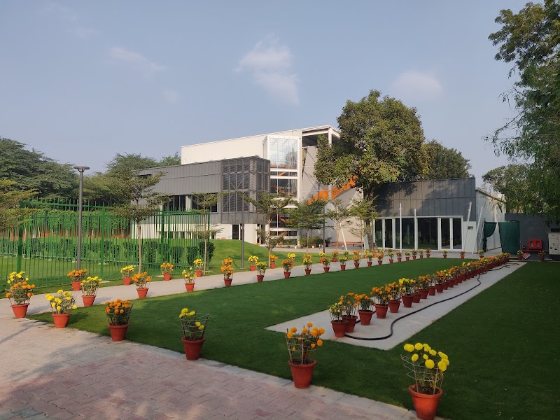 CalFunc | MG Road - CalFunc | MG Road Metro Pillar 173, 1 Global Avenue, Mehrauli-Gurgaon Rd, Anand Gram, Aya Nagar, New Delhi, Delhi 110047, India
