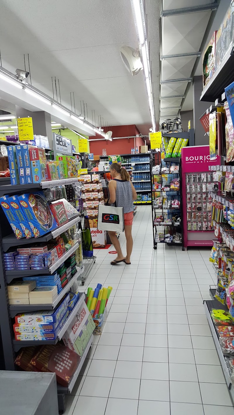 Chez Popo Supermarket - Chez Popo Supermarket, Route cotière, B38, Trou-aux-Biches, Mauritius