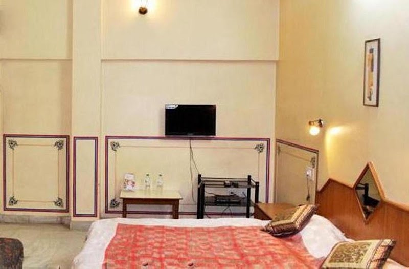 Bani Park Hotel, Jaipur - Bani Park Hotel, Jaipur, D-160, Kabir Marg, opposite Bank of Baroda, near Collectorate Circle, Sen Colony, Bani Park, Jaipur, Jaipur Nagar Nigam Area, Rajasthan 302016, India