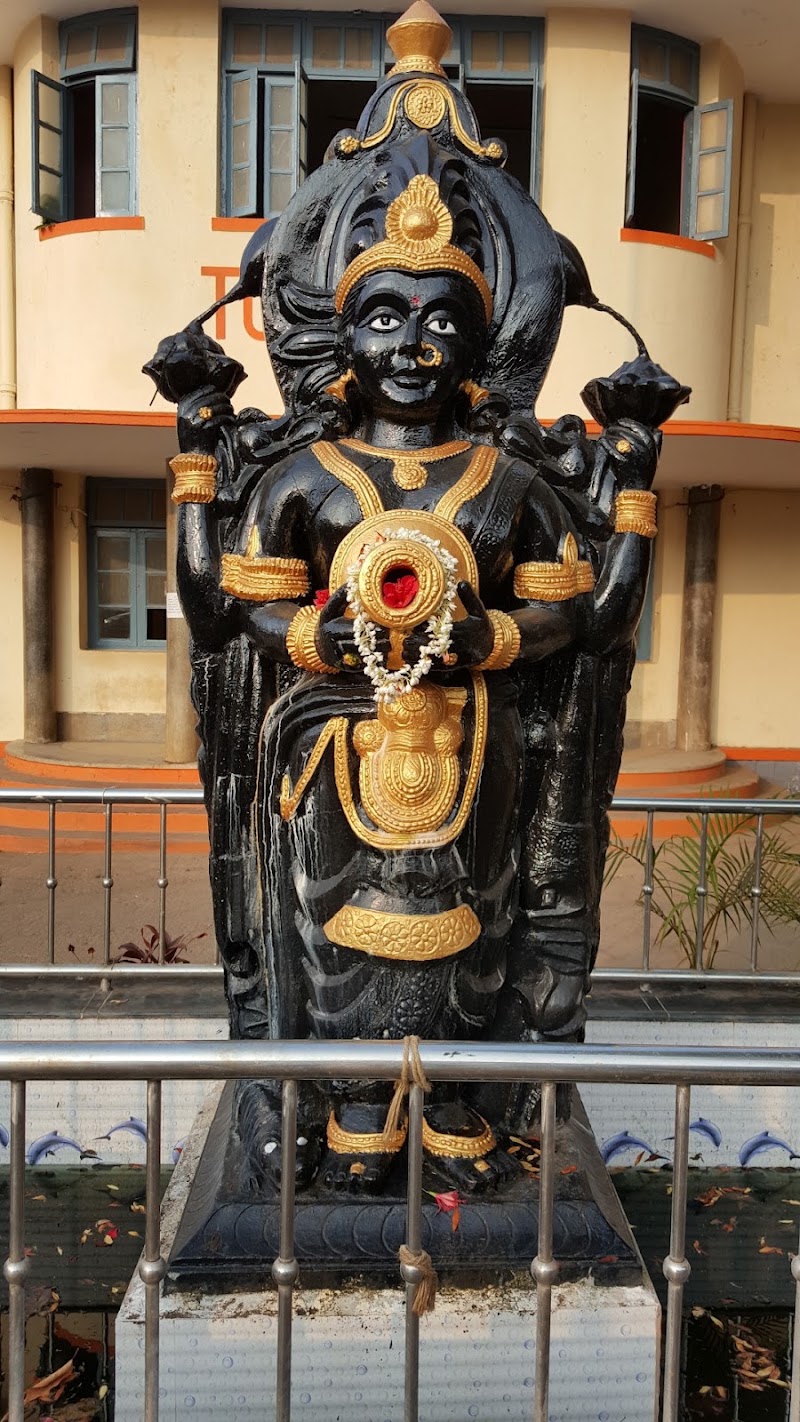 Sri Ambica Hotel - Sri Ambica Hotel CP9Q+PPH, Mysore Madikeri Main Road, near City Police Station, Chickpet, Madikeri, Karnataka 571201, India