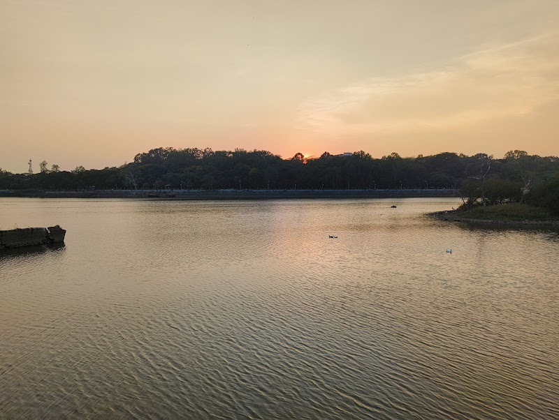 Sankey Tank Park - Sankey Tank Park 2H5F+F2F, Sankey Tank Trail, Kodandarampura, Malleshwaram, Bengaluru, Karnataka 560080, India