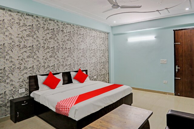 OYO Flagship Hotel Umen - OYO Flagship Hotel Umen 23 A, Gali No. 2, Hanuman Vihar, Sector 49, Noida, Uttar Pradesh 201304, India