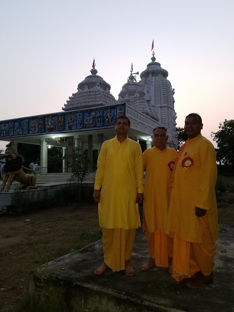 Ramakrishna Mission Vivekananda Aashrama, Raipur - Ramakrishna Mission Vivekananda Aashrama, Raipur, 6JRC+C48, Great Eastern Rd, Near Mouli Mata Mandir, Aminpara, Raipur, Chhattisgarh 492001, India
