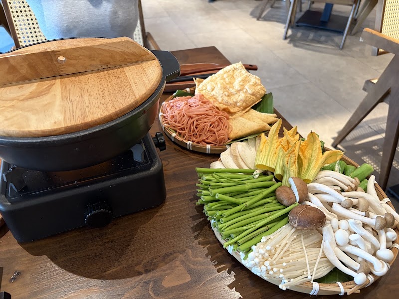 Be An Vegetarian Café - Be An Vegetarian Café 11B Trần Cao Vân, Phường Sài Gòn, Quận 1, Thành phố Hồ Chí Minh 70000, Vietnam