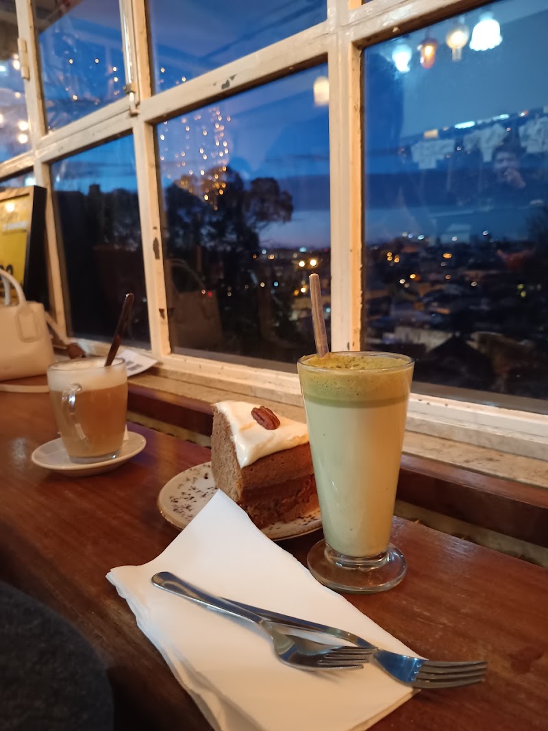 Café da Garagem - Café da Garagem, Costa do Castelo 75, 1100-178 Lisboa, Portugal