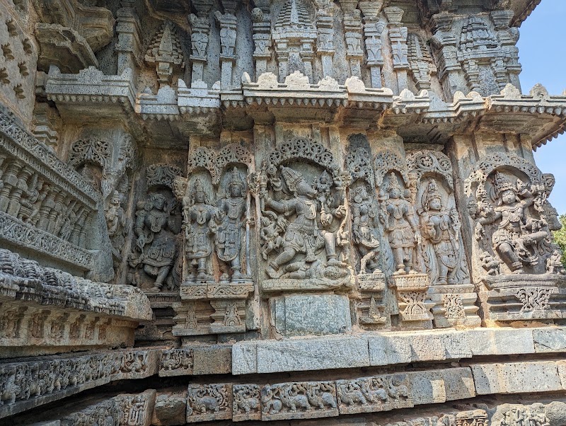 Shri Kedareshwara Swamy Temple - Shri Kedareshwara Swamy Temple, 6X5V+HXJ, Kedareshwara Temple Rd, Halebeedu, Karnataka 573121, India