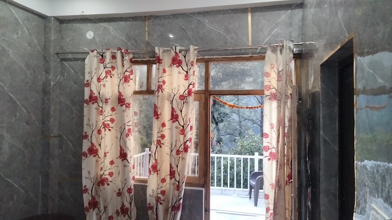 He Maa Bhagwati Home Stay - He Maa Bhagwati Home Stay CG48+F3X, NH 109, Niglat, Niglat Malla, Uttarakhand 263132, India