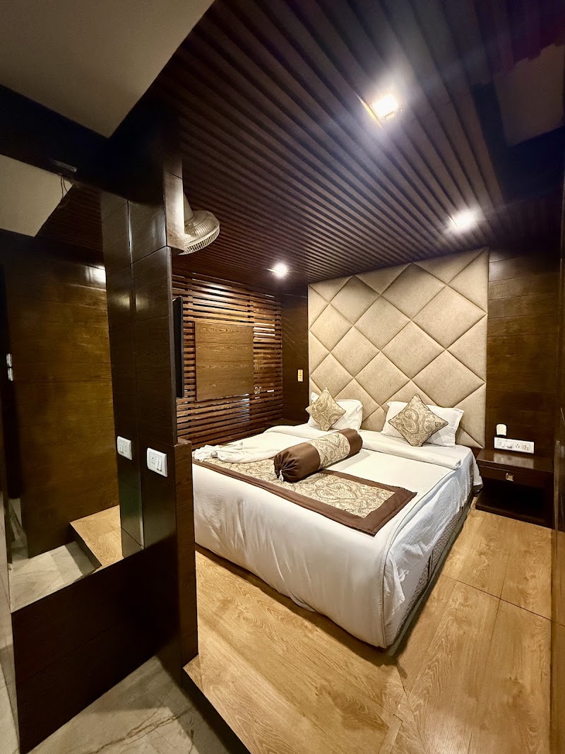 Hotel Ganpati - Hotel Ganpati Bidhan Rd, near Maa Bhawani kali MandirSiliguri, Ward 12, Hakim Para, Siliguri, West Bengal 734001, India